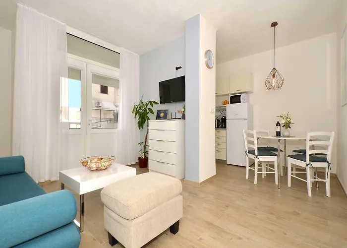 Arya Apartment Makarska