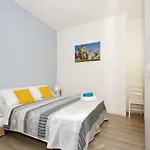 Apartment Arya