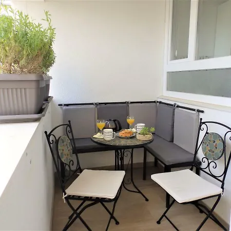 Arya * מאקרסקה